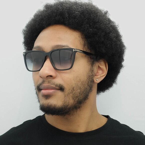 Tom Ford Garrett FT0862 01B Square Sunglasses - Black/Smoke - Picture 3 of 10